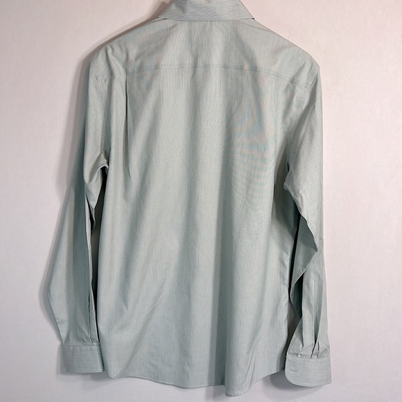 The Men's Store Bloomingdale's Non-iron Single Needle Tailoring Button Down Sz M - Picture 6 of 8